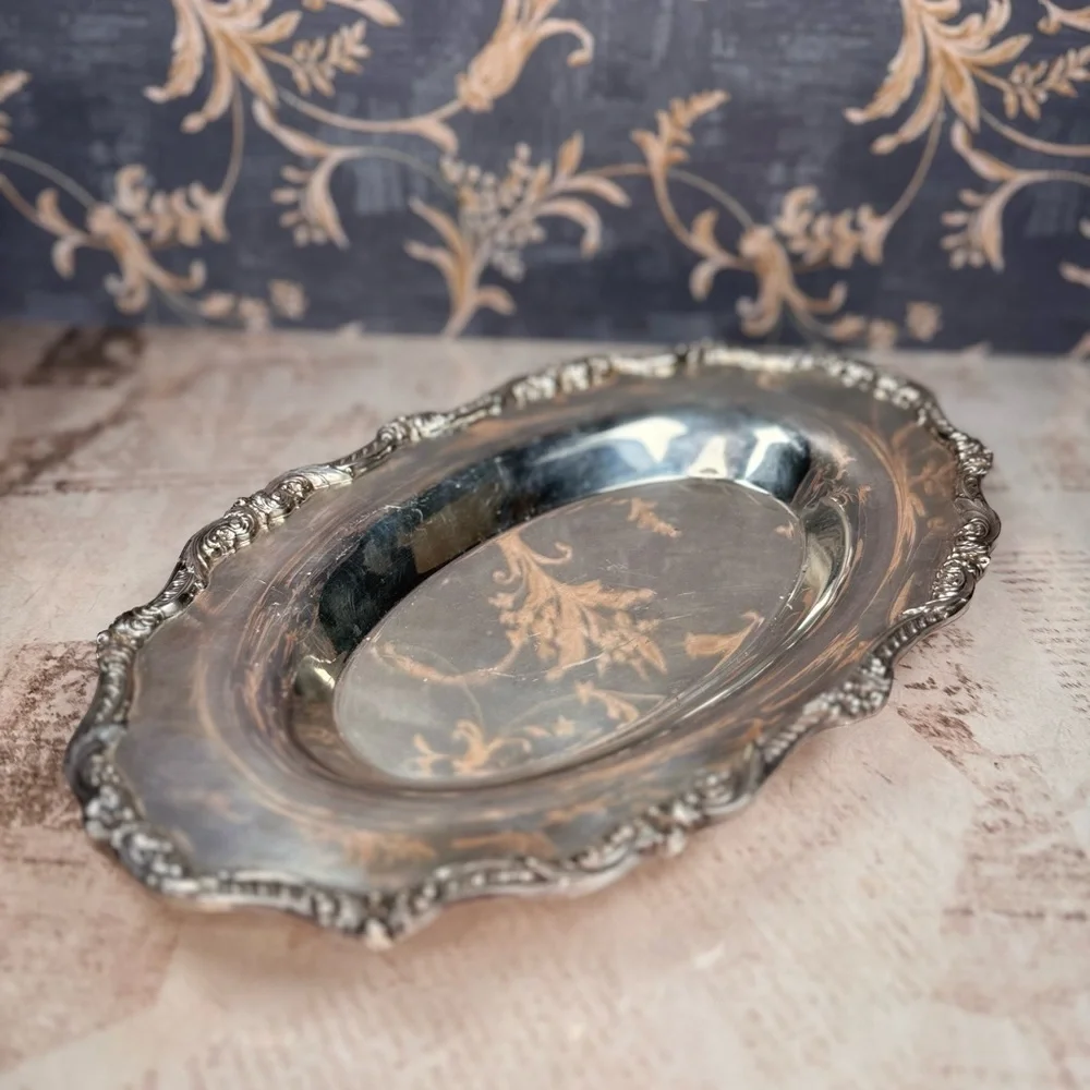 Poole Silver Co English Silverplate 1000 Ornate Oval Serving Tray